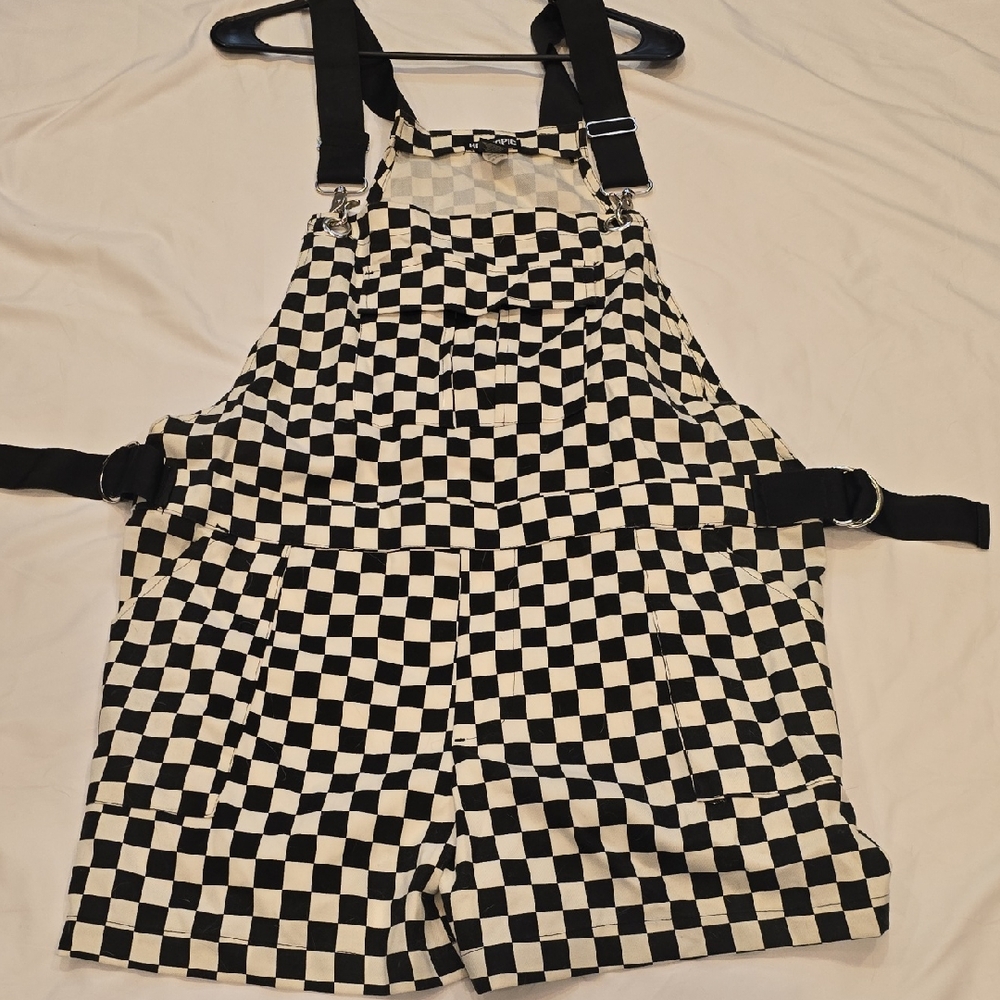 Hot Topic Monochrome Checkered Apparel